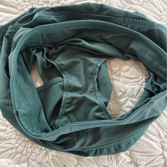 Lululemon Mid Rise Speed Short - Picture 3 of 8